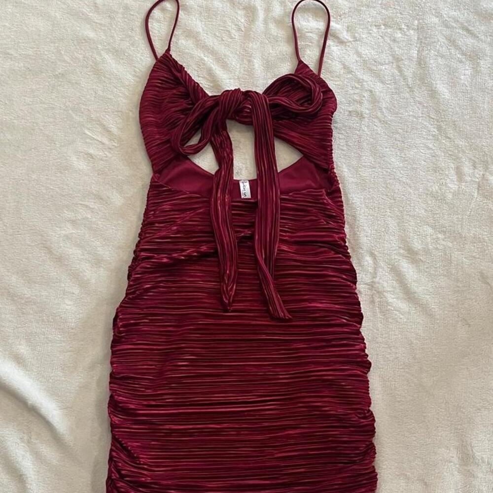 Lucky in the Sky Pleated Satin Knot Dress in Wine Small - Picture 2 of 5